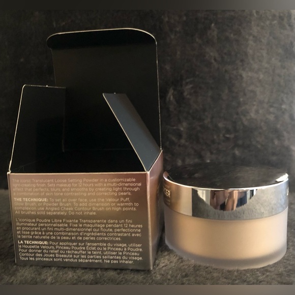 Laura Mercier Translucent Loose Setting Powder Light Catcher- Celestial Light. - Picture 3 of 6